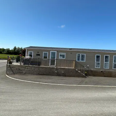 Luxury District Lodge-sleeps 4 Apartment Cockermouth